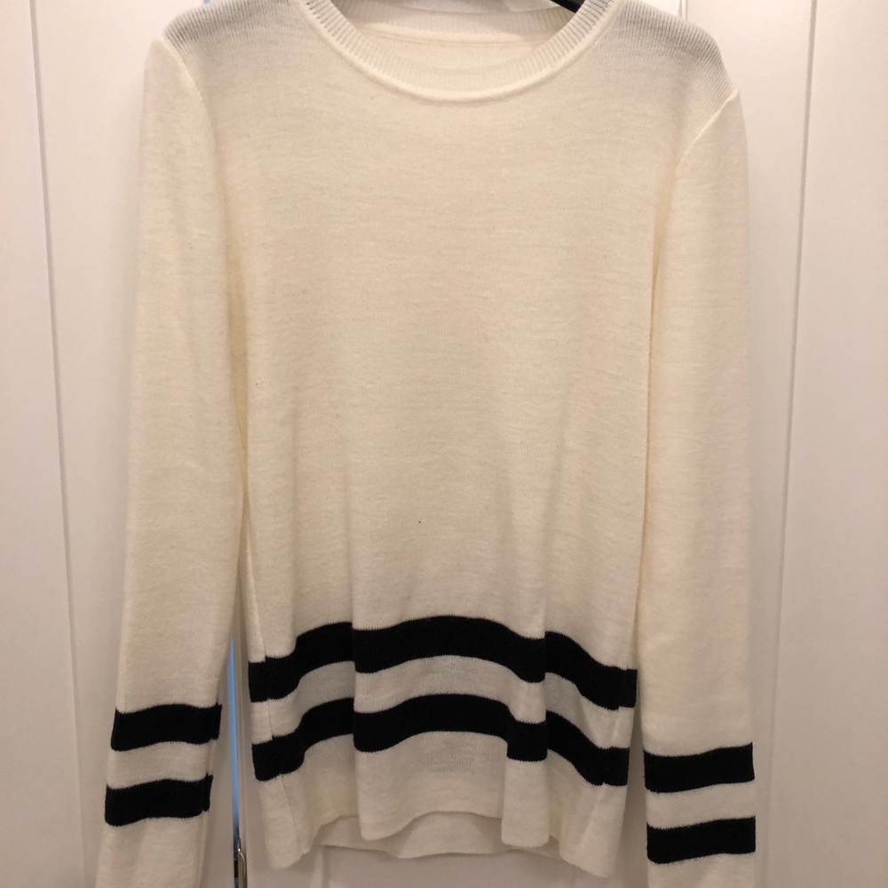 Crew neck sweater